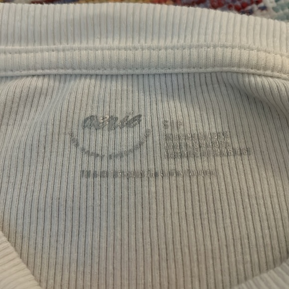 Aerie Ribbed baby tee with faded strawberry and smiley graphic - Picture 2 of 3